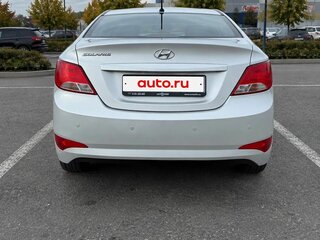 2016 Hyundai Solaris I Рестайлинг, серебристый, 1080000 рублей, вид 4