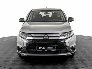 2016 Mitsubishi Outlander III Рестайлинг 2, серебристый, 1650000 рублей, вид 2