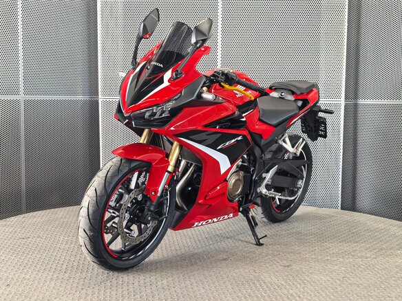 2023 Honda CBR 400R, красный, 677000 рублей - вид 3