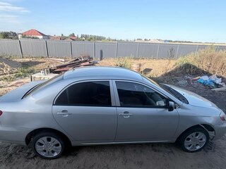 2004 Toyota Corolla IX (E120, E130) Рестайлинг, серебристый, 400000 рублей, вид 5