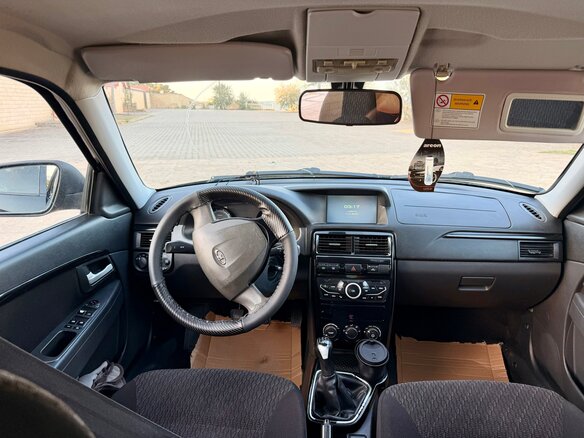 2015 Lada (ВАЗ) Priora I Рестайлинг, чёрный, 455000 рублей - вид 4