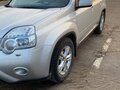 2011 Nissan X-Trail II Рестайлинг, серебристый, 1000000 рублей - вид 3