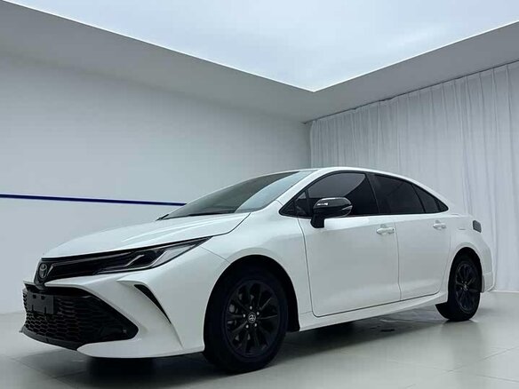 2023 Toyota Corolla XII (E210), белый, 1590055 рублей