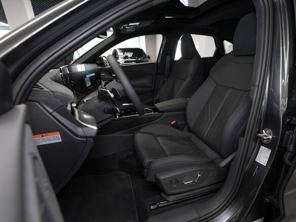 2026 Audi Q3 Sportback TFSI III (FJ), серый, 6998000 рублей - вид 8
