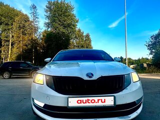 2017 Skoda Octavia III (A7) Рестайлинг, белый, 1450000 рублей, вид 4