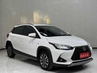 2022 Toyota Yaris L X XP150 Рестайлинг, белый, 1040000 рублей, вид 1