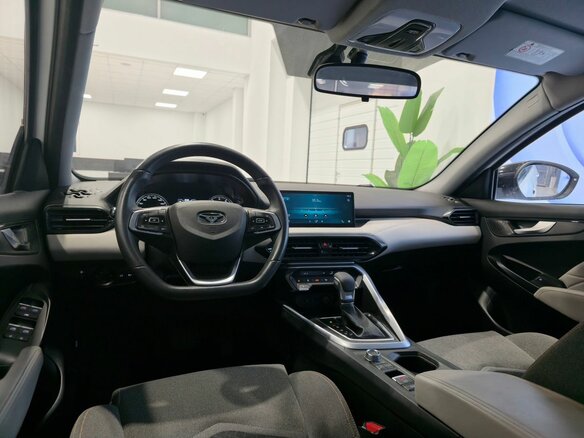 2023 Kaiyi E5, белый - вид 10