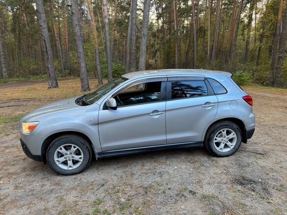 2011 Mitsubishi ASX I, серебристый, 950000 рублей - вид 2