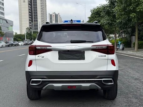 2021 Kia KX3, белый, 1370000 рублей, вид 5