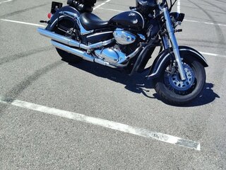 Suzuki Intruder VS800