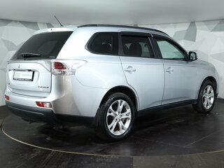 2013 Mitsubishi Outlander III, серебристый, 1149000 рублей, вид 5