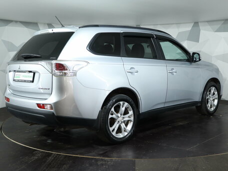 2013 Mitsubishi Outlander III, серебристый, 1149000 рублей, вид 5