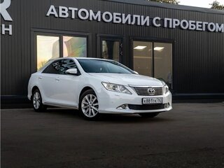 2013 Toyota Camry VII (XV50), белый, 1470000 рублей, вид 3