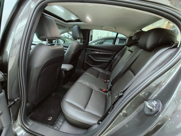 2023 Mazda 3 Axela IV (BP), серый, 1590000 рублей - вид 15