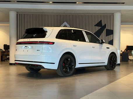 2026 Aito M7 53.4 kWh II, белый, 9000000 рублей, вид 2