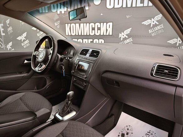 2019 Volkswagen Polo V Рестайлинг, бежевый, 949000 рублей - вид 22
