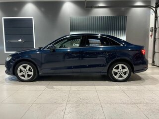 2020 Audi A3 III (8V) Рестайлинг, синий, 1730000 рублей, вид 3