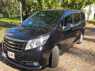 2015 Toyota Noah III (R80), фиолетовый, 1790000 рублей, вид 2