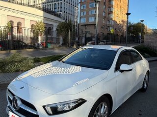 2019 Mercedes-Benz A-Класс 200 IV (W177), белый, 2300000 рублей, вид 2