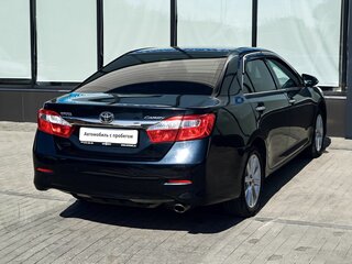 2013 Toyota Camry VII (XV50), серый, 1555000 рублей, вид 5