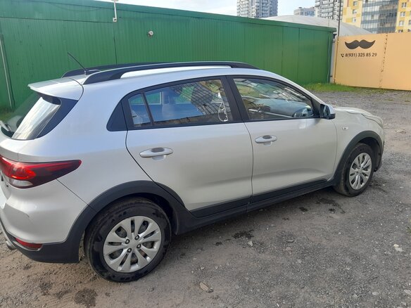 2019 Kia Rio X-Line IV, серебристый - вид 2