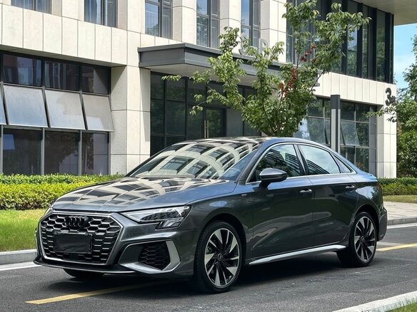 2024 Audi A3 35 TFSI Long IV (8Y), серый, 1795000 рублей