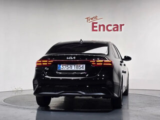 2023 Kia K3 II Рестайлинг, чёрный, 1724000 рублей, вид 4