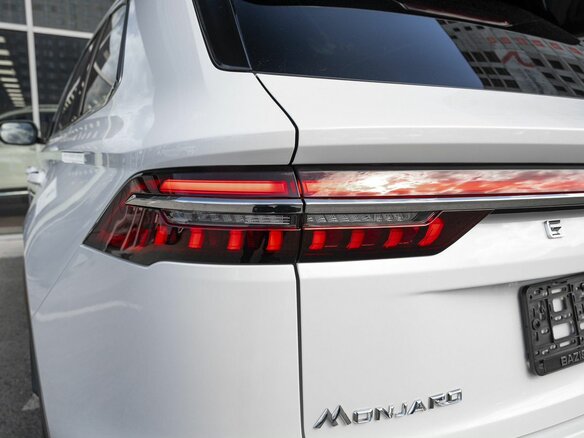 2026 Geely Monjaro I Рестайлинг, белый - вид 10