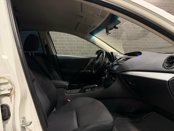 2011 Mazda 3 II (BL) Рестайлинг, белый, 790000 рублей - вид 6