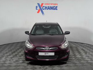 2012 Hyundai Solaris I, фиолетовый, 561000 рублей, вид 2