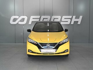 2018 Nissan Leaf II (ZE1), жёлтый, 1685000 рублей, вид 3