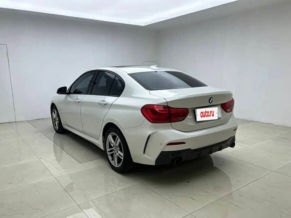 2021 BMW 1 серии 120i III (F52) Рестайлинг, белый, 1750000 рублей - вид 6