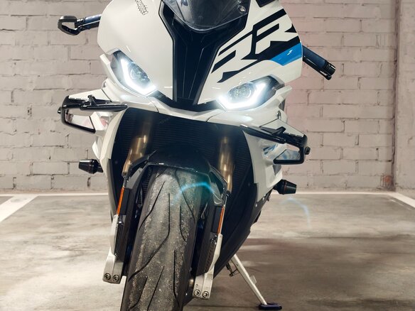 2023 BMW S 1000 RR, белый, 1945000 рублей - вид 22