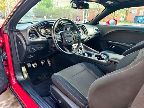 2015 Dodge Challenger R__T III Рестайлинг 2, красный, 4350000 рублей - вид 9