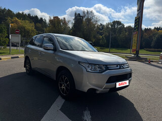2013 Mitsubishi Outlander III, серебристый, 1249000 рублей, вид 3