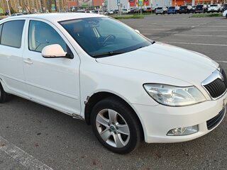2012 Skoda Octavia II (A5) Рестайлинг, белый, 700000 рублей, вид 5
