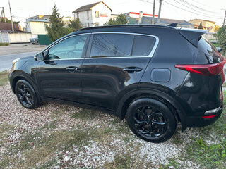 2021 Kia Sportage IV Рестайлинг, чёрный, 2850000 рублей, вид 3