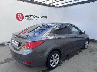 2014 Hyundai Solaris I Рестайлинг, серый, 650000 рублей, вид 5