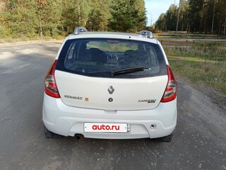 2012 Renault Sandero I, белый, 430000 рублей, вид 2