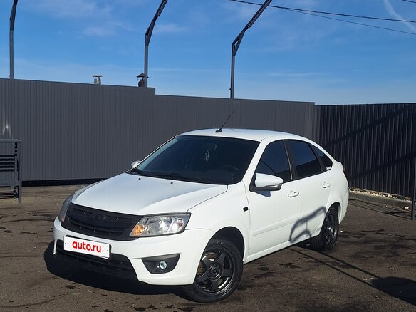 2015 Lada (ВАЗ) Granta I, белый, 575000 рублей