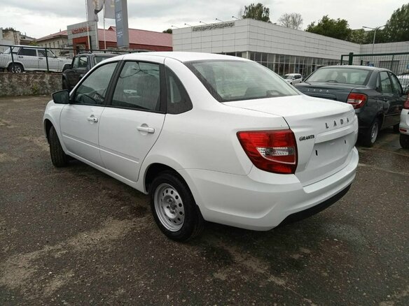 2026 Lada (ВАЗ) Granta I Рестайлинг, белый, 1068000 рублей - вид 2