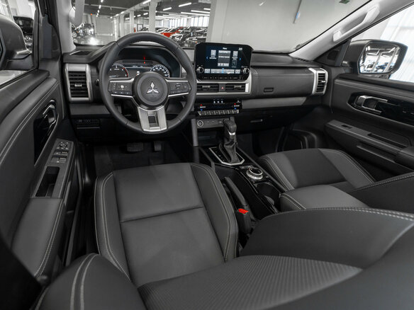 2026 Mitsubishi L200 VI, серый, 5800000 рублей - вид 6