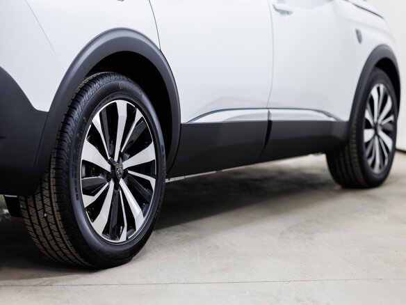 2024 Peugeot 5008 II Рестайлинг, белый, 4534000 рублей - вид 37