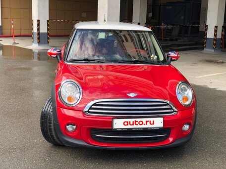 2012 Mini Hatch Cooper II (R56) Рестайлинг, красный, 960000 рублей, вид 2