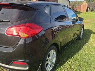 2014 Kia Ceed II, чёрный, 900000 рублей, вид 4