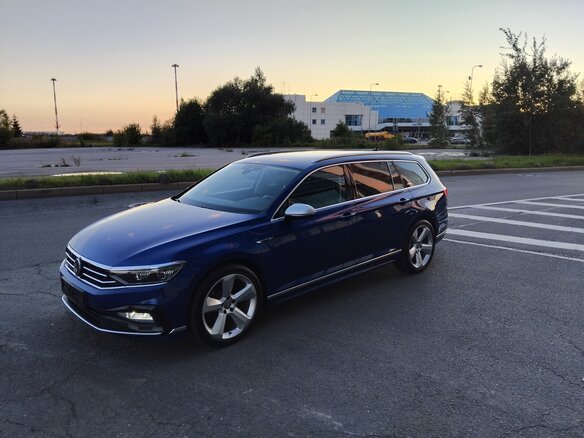 2020 Volkswagen Passat B8 Рестайлинг, синий, 2275000 рублей - вид 6