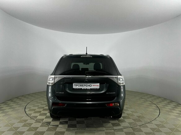 2014 Mitsubishi Outlander III Рестайлинг, серый, 1550000 рублей - вид 5