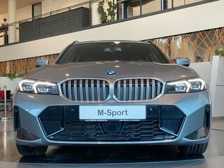 2025 BMW 3 серии 330i xDrive VII (G2x) Рестайлинг 2, серебристый, 6558650 рублей, вид 3