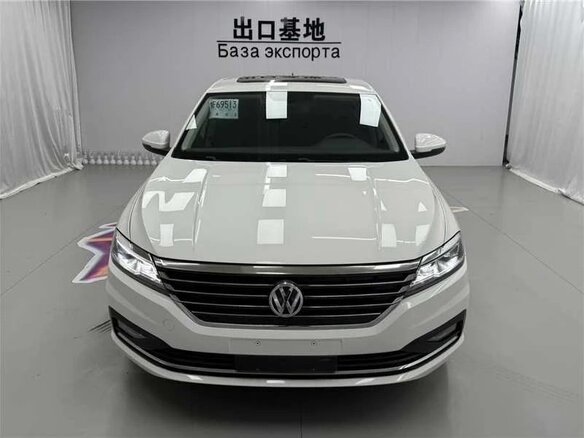 2022 Volkswagen Lavida III Рестайлинг, белый, 1450000 рублей - вид 1