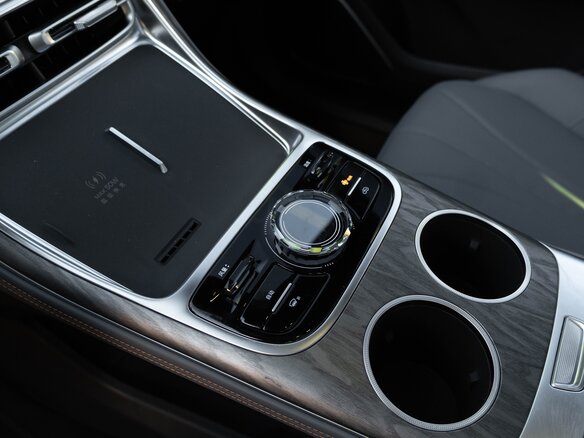 2026 Geely Galaxy M7, белый - вид 14